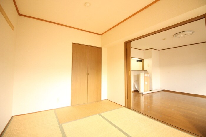 物件内観写真8　(居室)