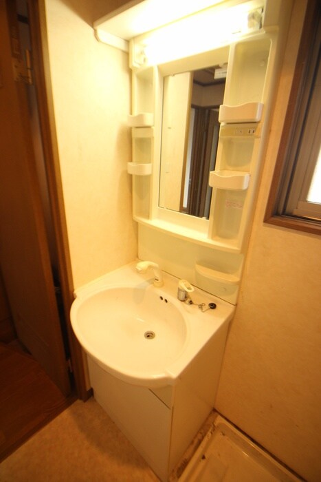 物件内観写真10　(洗面)