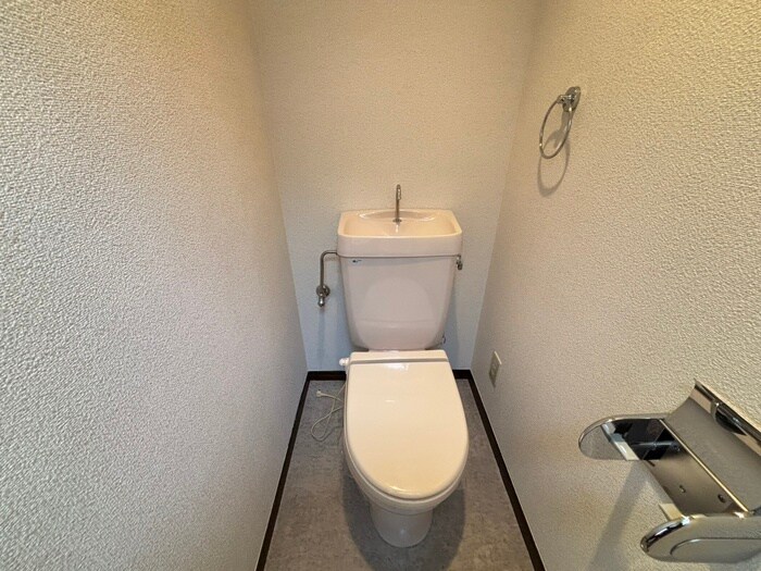 物件内観写真15　(トイレ)