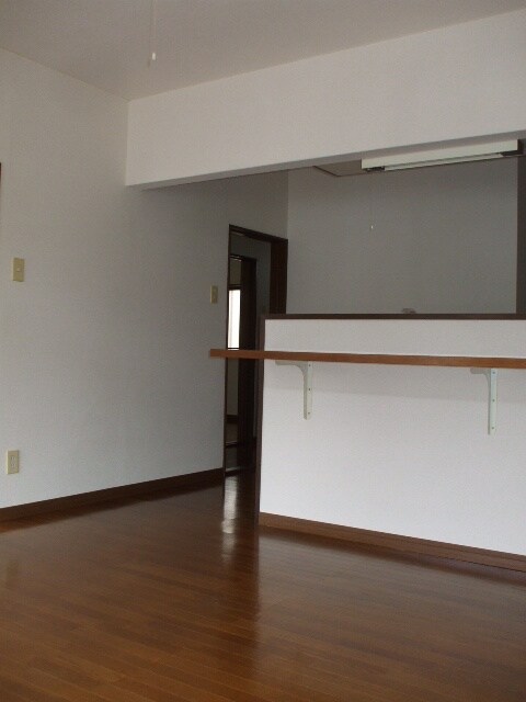 物件内観写真4　(居室)