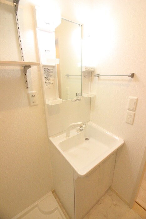 物件内観写真10　(洗面)