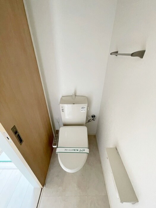 物件内観写真13　(トイレ)