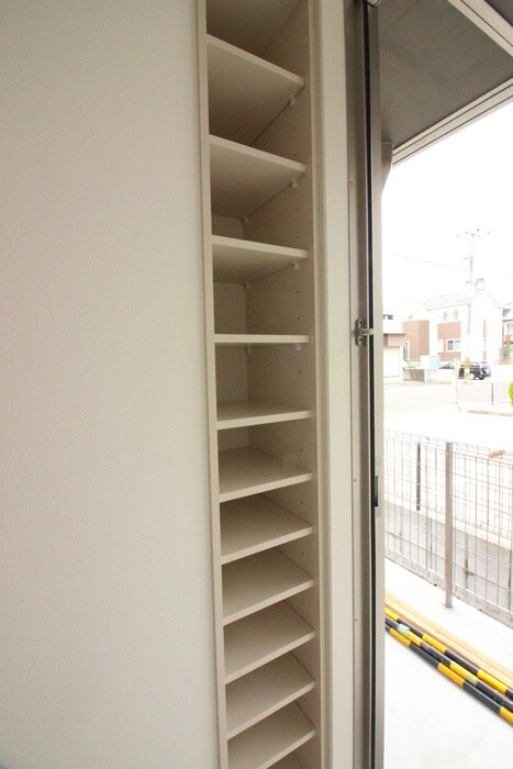 物件内観写真14　(靴箱)