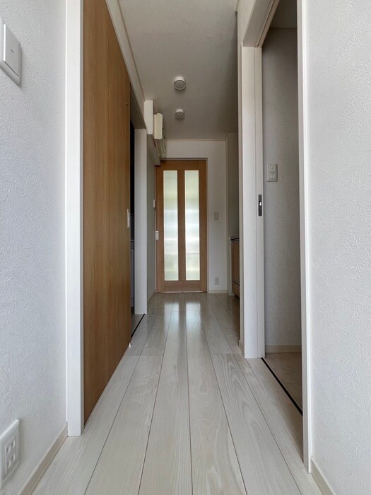 物件内観写真19　(廊下)