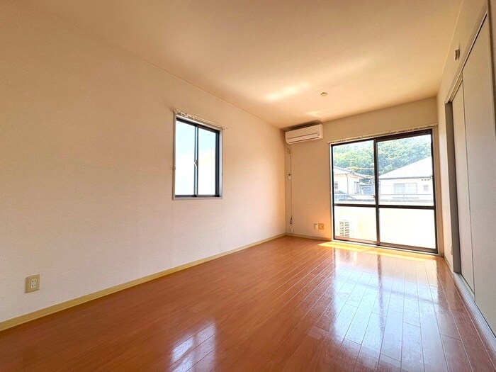 物件内観写真9　(居室)