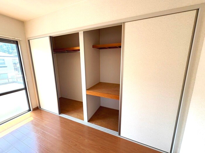 物件内観写真11　(収納)