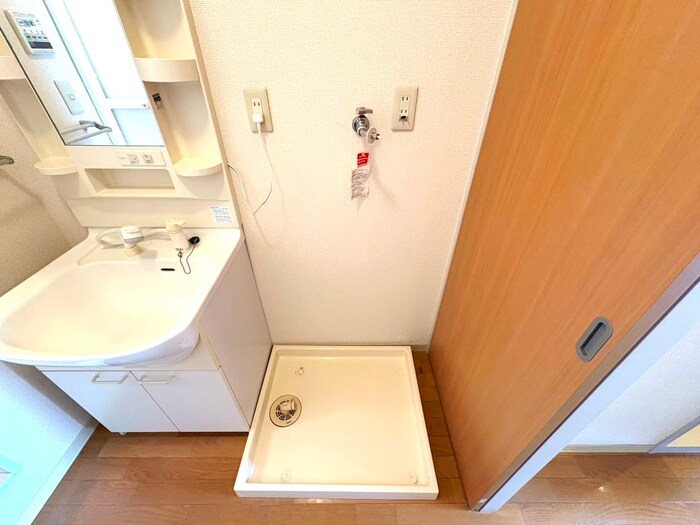 物件内観写真17　(洗濯機置場)