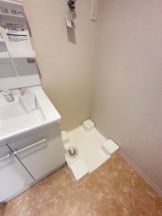 物件内観写真15　(洗濯機置場)