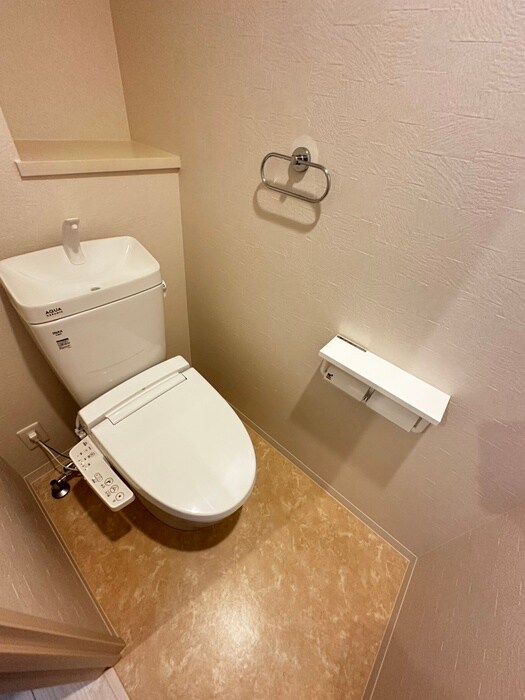 物件内観写真16　(トイレ)