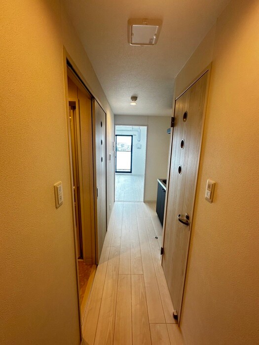 物件内観写真17　(廊下)