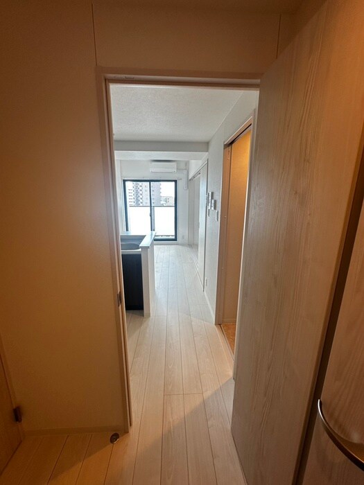 物件内観写真17　(廊下)