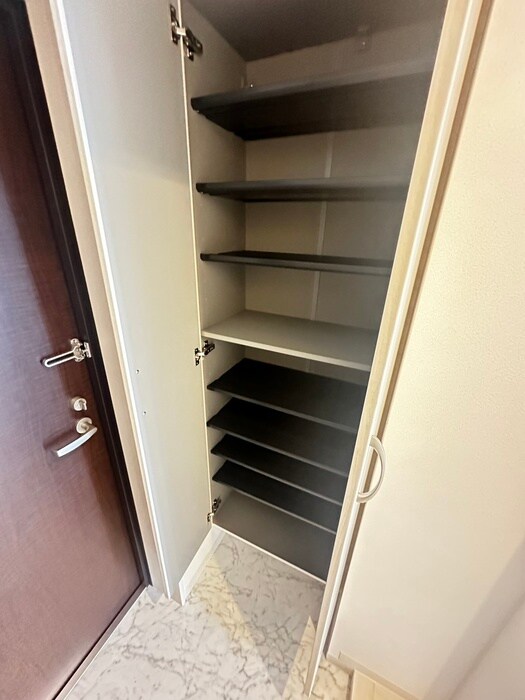物件内観写真19　(靴箱)