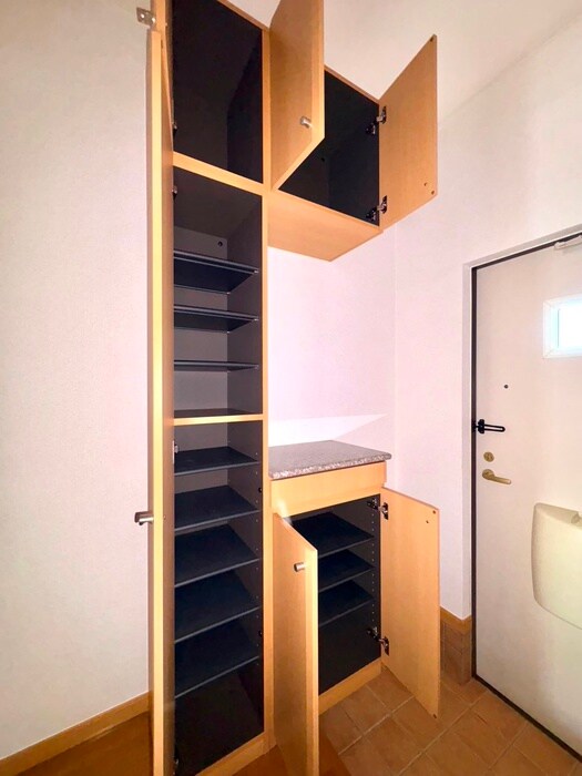 物件内観写真19　(靴箱)