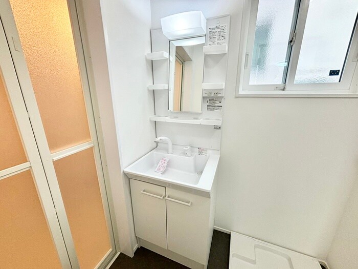 物件内観写真12　(洗面)