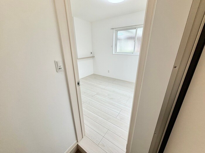 物件内観写真21　(廊下)