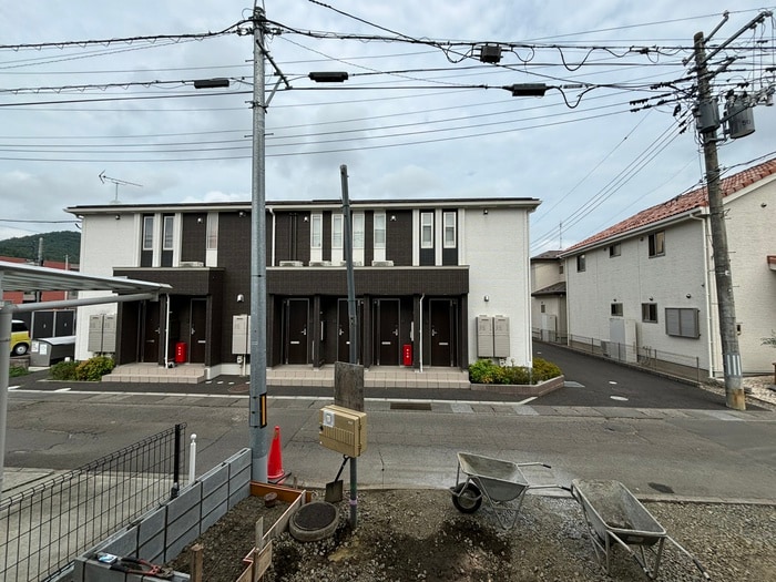 物件内観写真22　(室内からの展望)