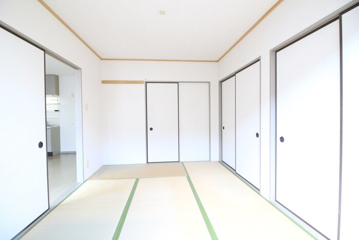 物件内観写真9　(居室)