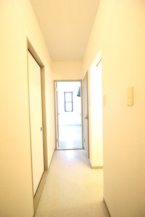 物件内観写真19　(廊下)