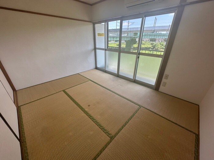 物件内観写真7　(居室)