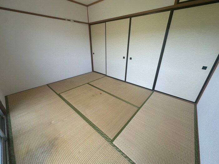 物件内観写真8　(居室)