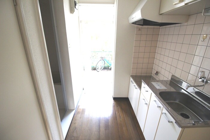 物件内観写真22　(玄関)