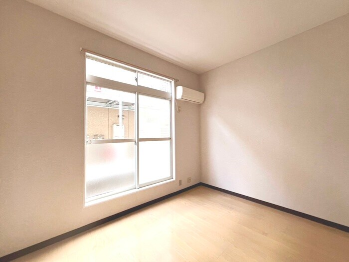 物件内観写真19　(居室)