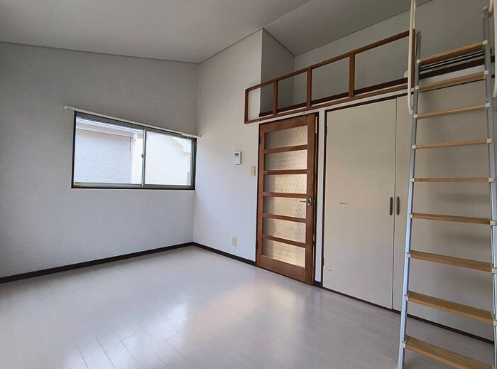 物件内観写真22　(居室)