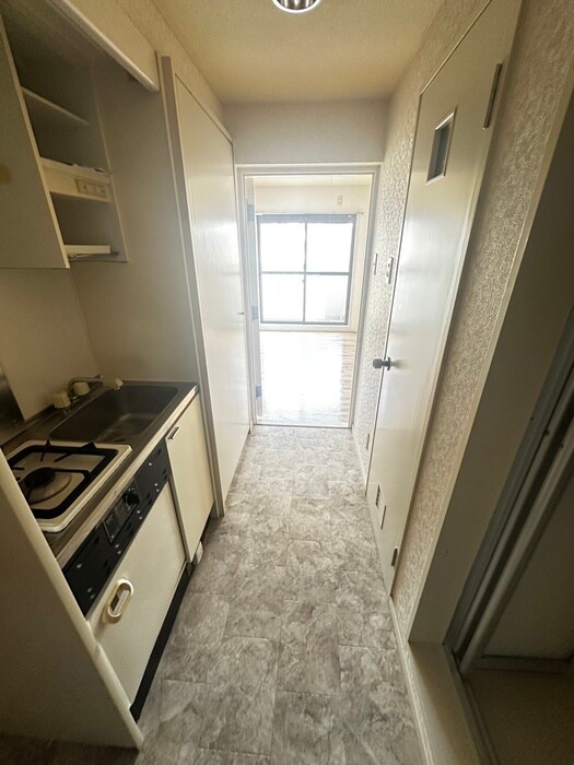 物件内観写真16　(廊下)