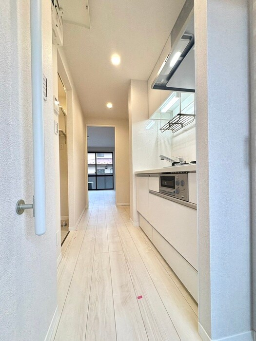 物件内観写真17　(廊下)