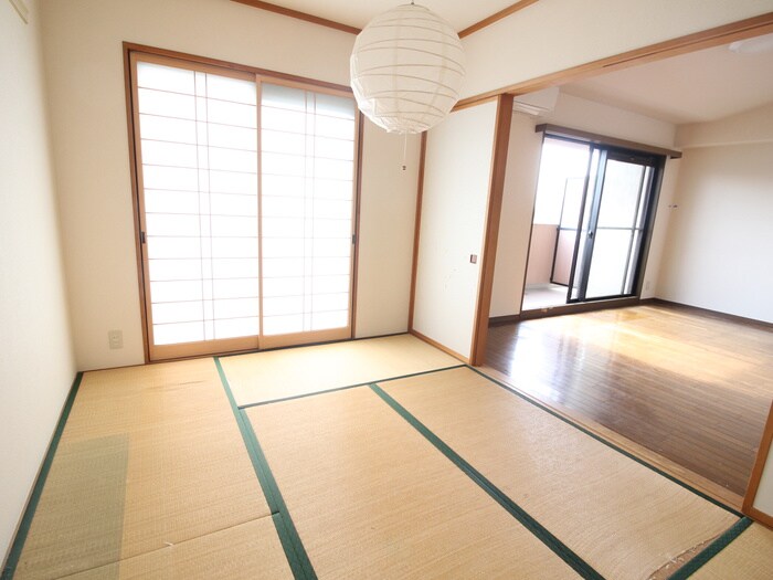 物件内観写真8　(居室)