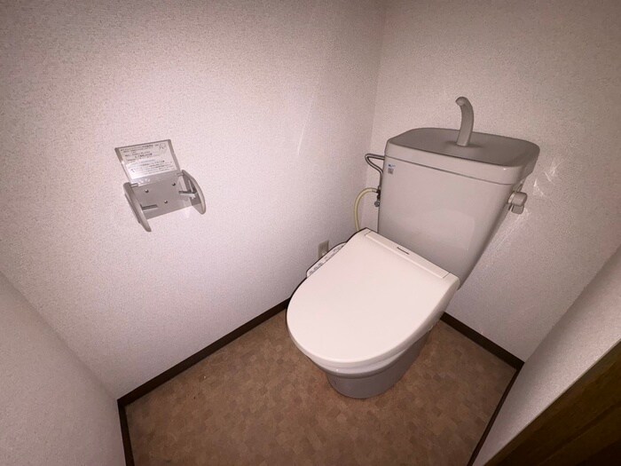 物件内観写真13　(トイレ)