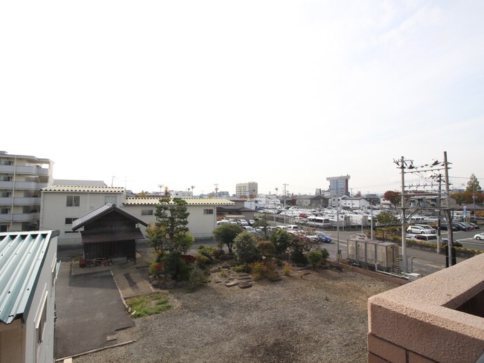 物件内観写真22　(室内からの展望)