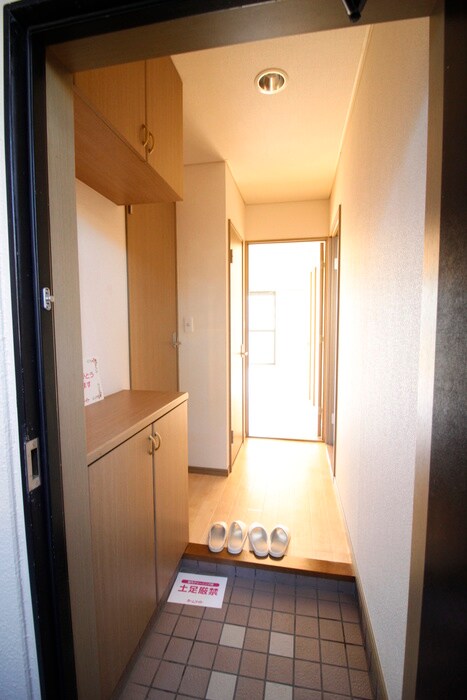 物件内観写真15　(玄関)