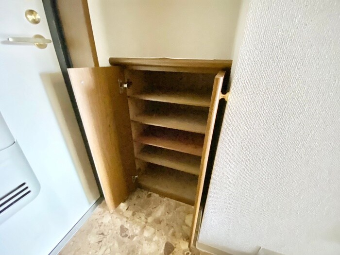 物件内観写真15　(靴箱)