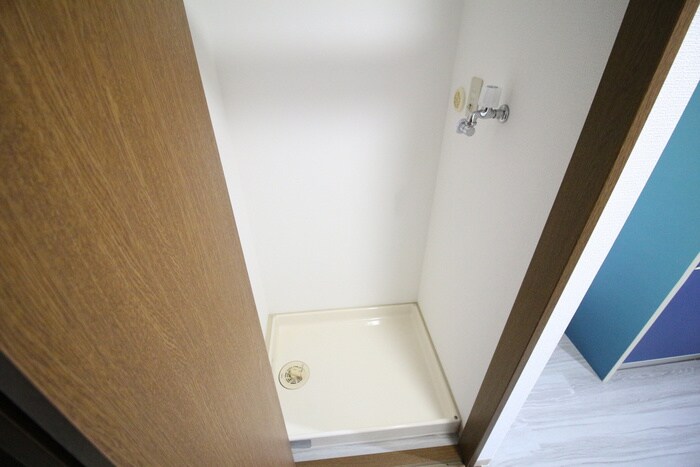 物件内観写真17　(洗濯機置場)