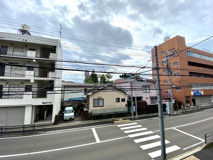 物件内観写真22　(室内からの展望)