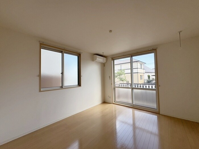 物件内観写真18　(居室)