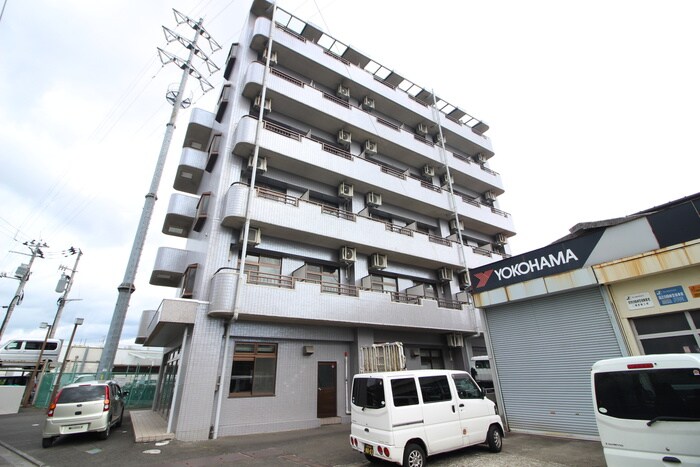 物件外観写真2　(駐車場)