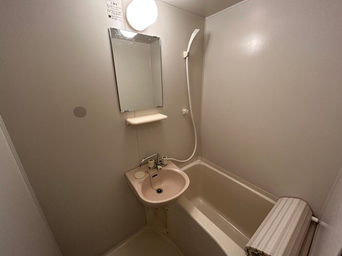 物件内観写真12　(バス／シャワールーム等)