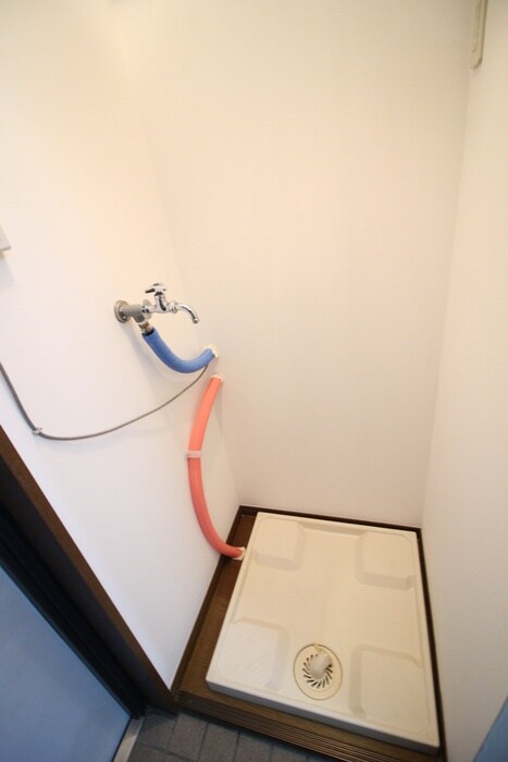 物件内観写真14　(洗濯機置場)