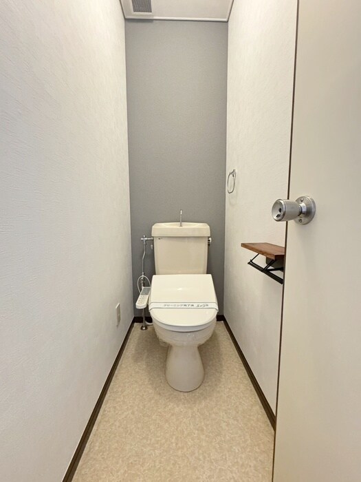 物件内観写真11　(トイレ)