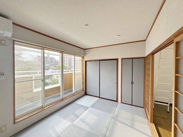 物件内観写真12　(居室)