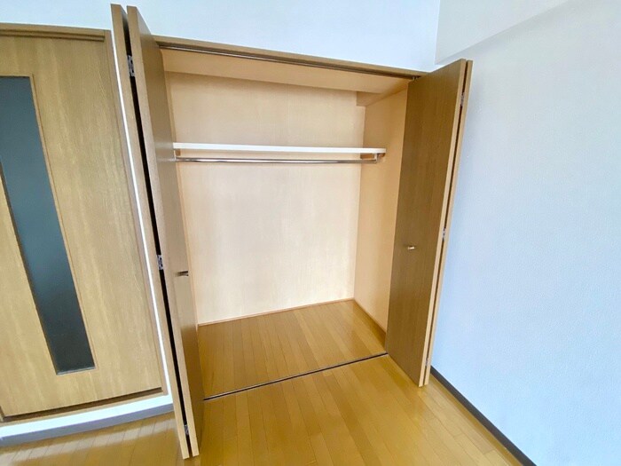 物件内観写真16　(収納)