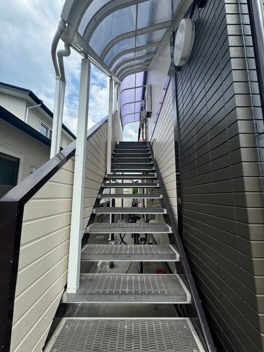 物件外観写真4　(エントランス部分)