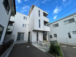 ラシ－ネ薬師堂外観写真