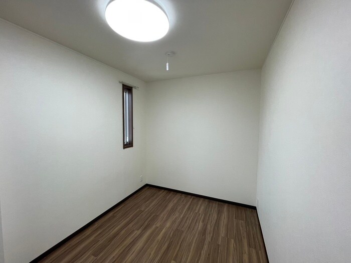 物件内観写真9　(居室)