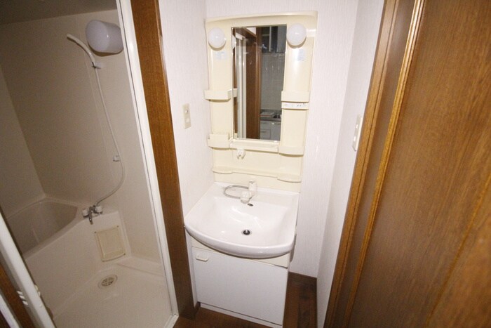 物件内観写真16　(洗面)