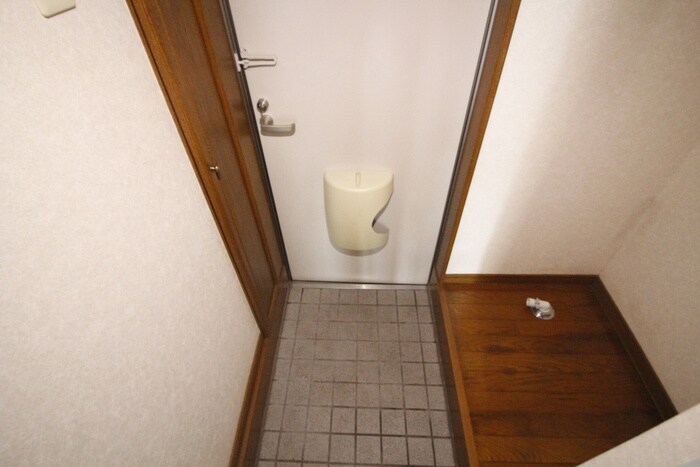 物件内観写真22　(玄関)