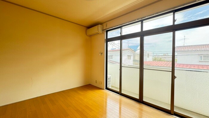 物件内観写真8　(居室)