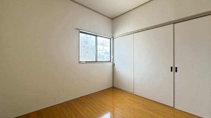 物件内観写真10　(居室)